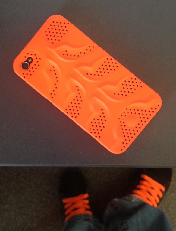 iPhone 4 orange case